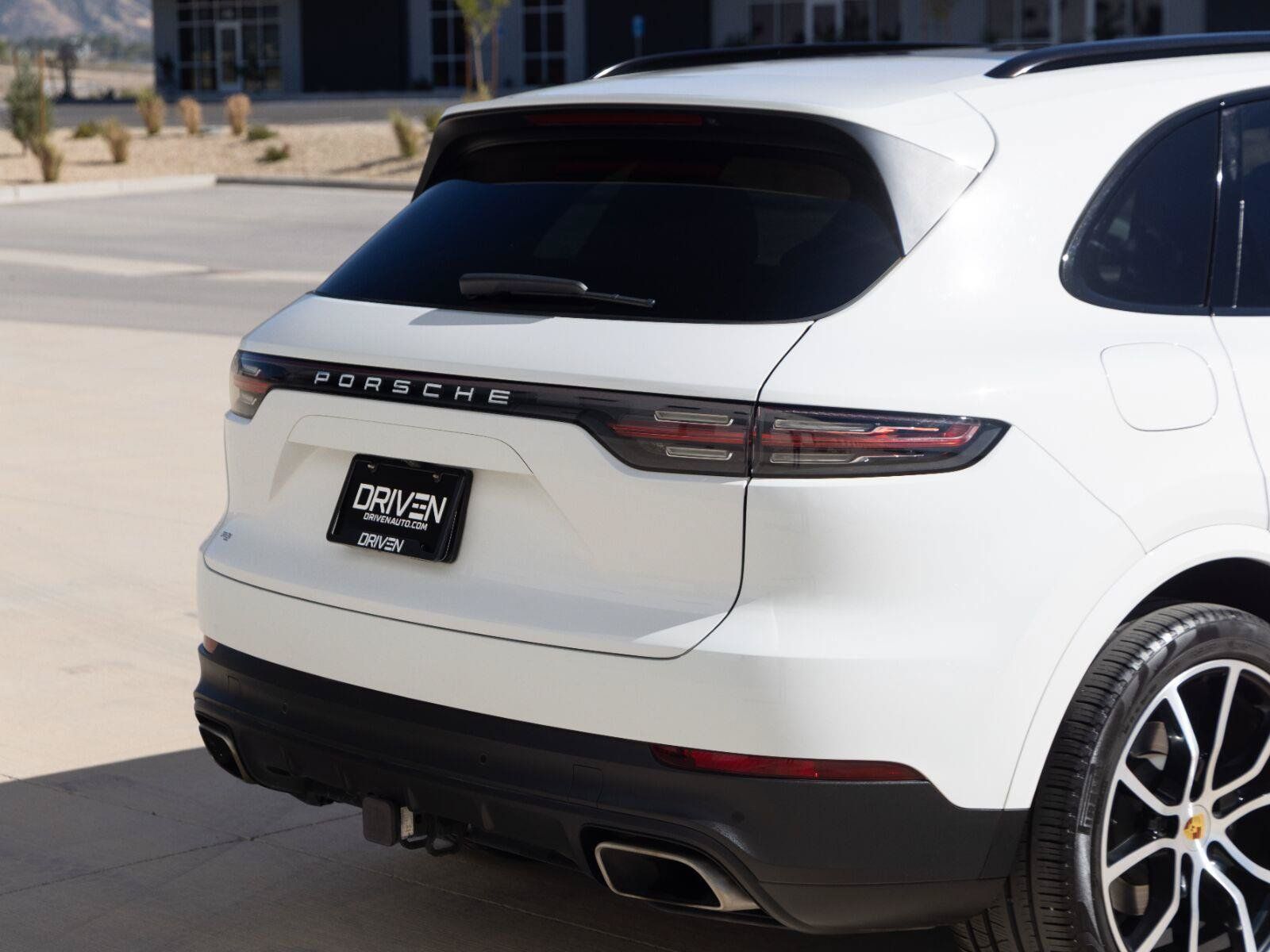 Used 2020 Porsche Cayenne AWD/4WD image 11