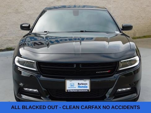 Used 2022 Dodge Charger SXT w/ Blacktop Package AWD/4WD image 10