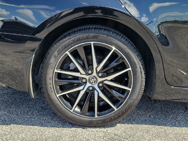 Used 2023 Toyota Camry SE FWD image 6
