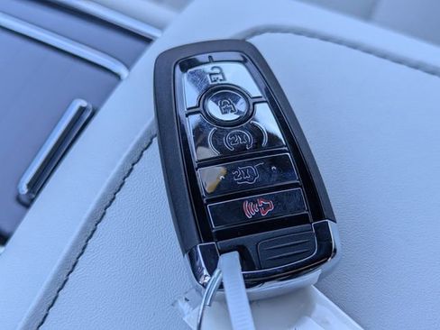 New 2026 Lincoln Aviator Black Label w/ Jet Appearance Package image 28