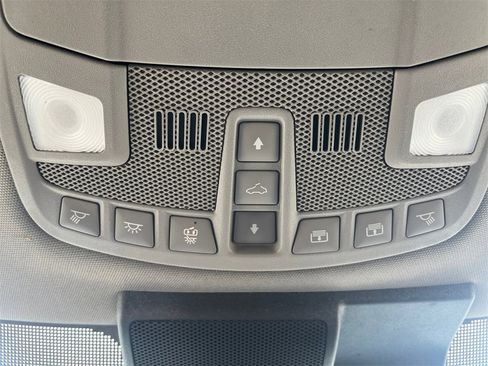 Used 2020 Ford F150 Lariat w/ Equipment Group 502A Luxury image 24