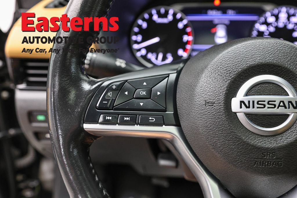 Used 2023 Nissan Sentra SV w/ SV Premium Package FWD image 16