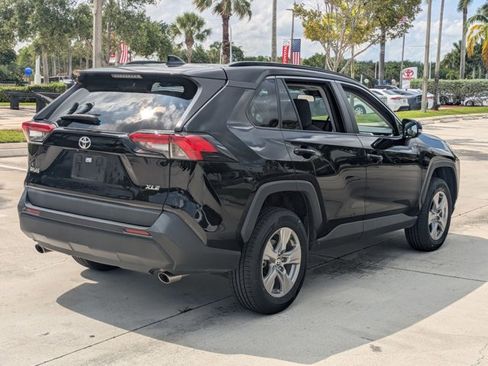 Used 2023 Toyota RAV4 XLE w/ Convenience Package FWD image 5