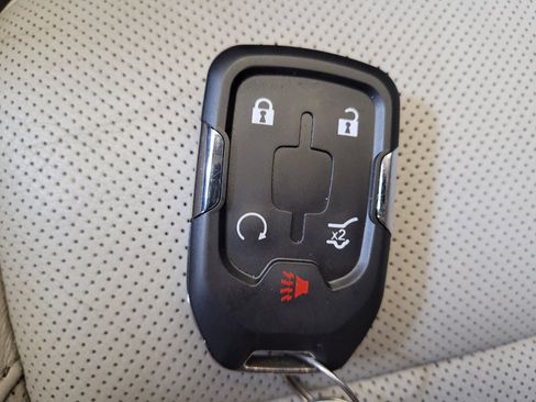 Used 2018 GMC Acadia SLT image 32