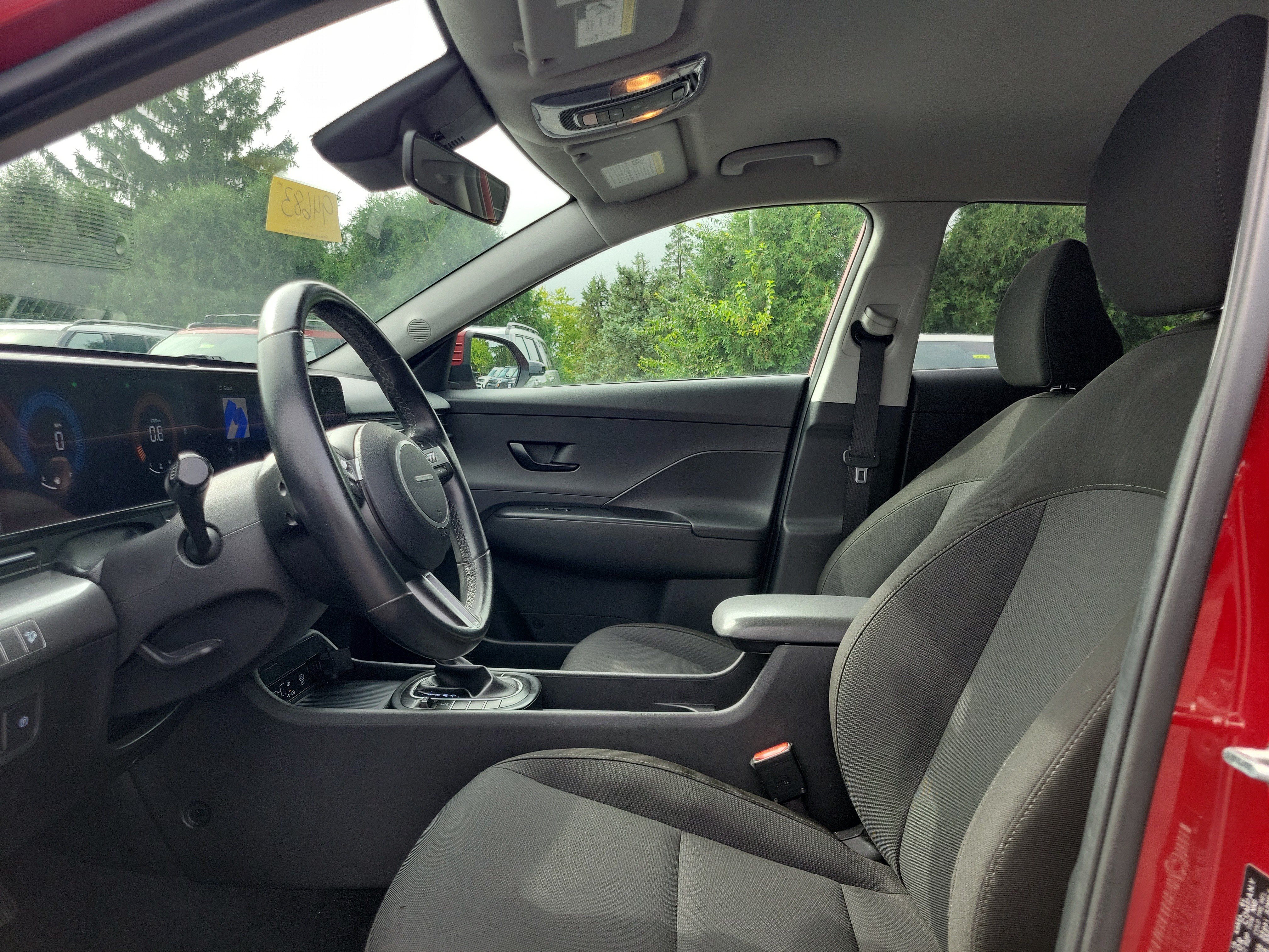 Used 2025 Hyundai Kona SEL AWD/4WD image 15