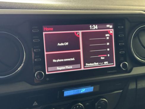 Used 2023 Toyota Tacoma TRD Off-Road w/ Technology Package image 15