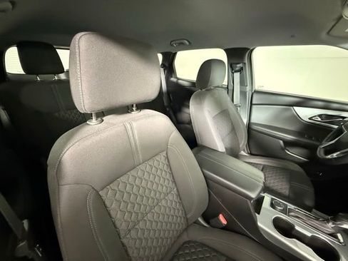 Used 2020 Chevrolet Blazer LT image 35