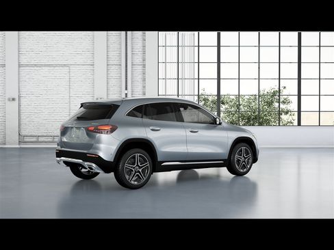 Certified 2026 Mercedes-Benz GLA 250 4MATIC image 15