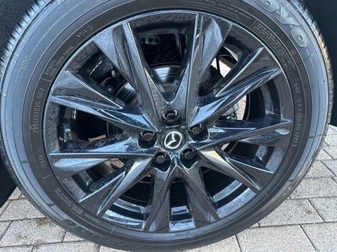 Used 2024 MAZDA CX-5 Carbon Edition image 6