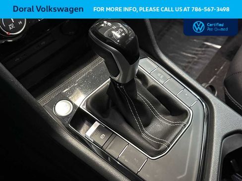 Used 2023 Volkswagen Taos SE w/ Panoramic Sunroof Package FWD image 21