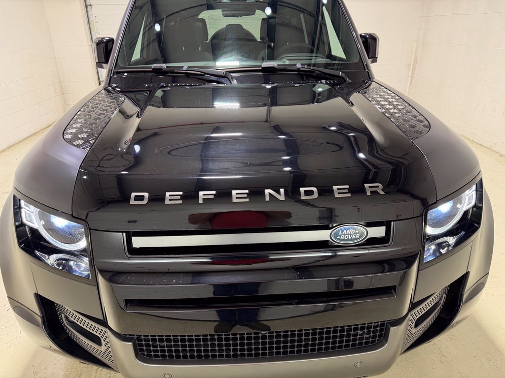 Used 2023 Land Rover Defender 110 Carpathian Edition AWD/4WD image 4