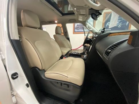 Used 2023 Nissan Armada SL w/ Cargo Package AWD/4WD image 14