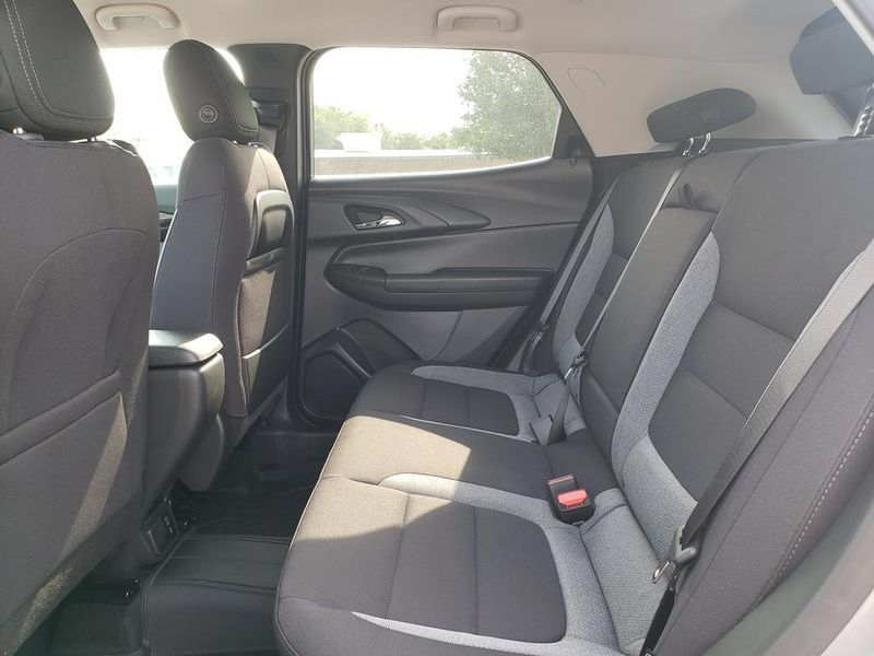 New 2026 Chevrolet TrailBlazer LT w/ Convenience Package AWD/4WD image 7
