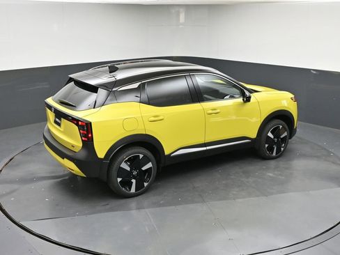 New 2026 Nissan Kicks SR image 34