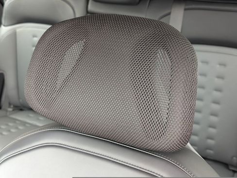 Certified 2024 Kia EV9 Wind image 18