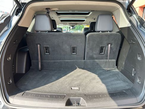 Used 2018 Buick Enclave Essence image 21