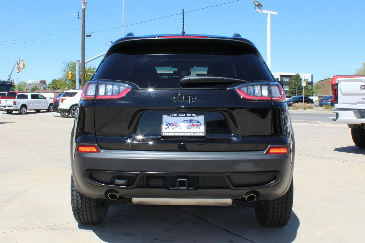 Used 2022 Jeep Cherokee Latitude w/ Sun & Sound Group AWD/4WD image 36
