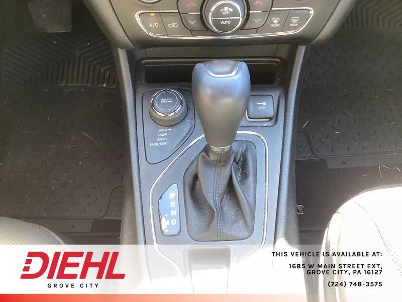 Used 2022 Jeep Cherokee Latitude Lux AWD/4WD image 23