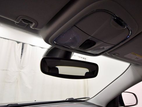 Used 2019 Jeep Cherokee Trailhawk w/ Cold Weather Group image 28