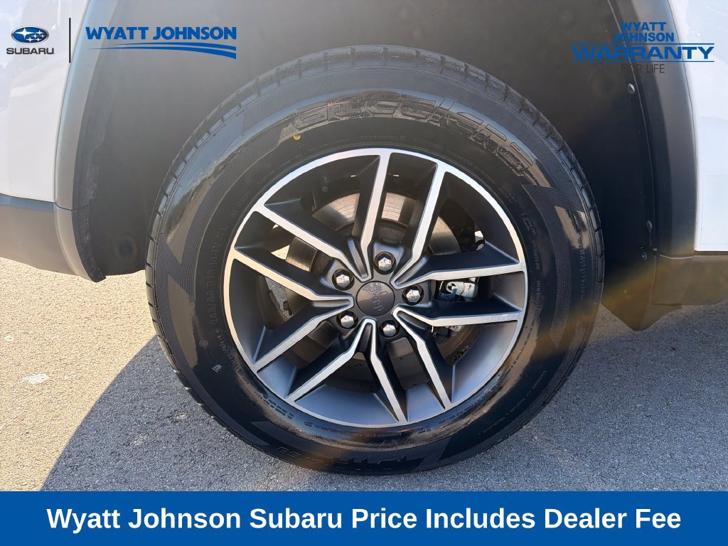 Used 2022 Jeep Grand Cherokee Limited AWD/4WD image 10