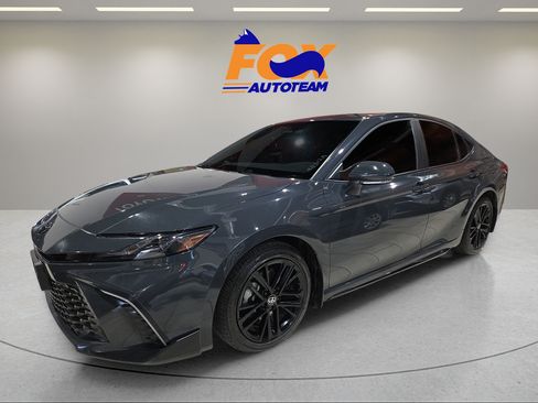 Certified 2025 Toyota Camry SE w/ Convenience Package FWD image 2