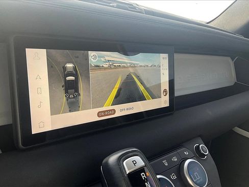 Used 2023 Land Rover Defender 110 S image 23