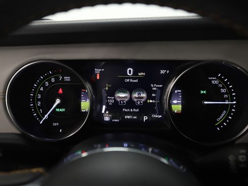 Used 2023 Jeep Wrangler Unlimited Sahara image 27