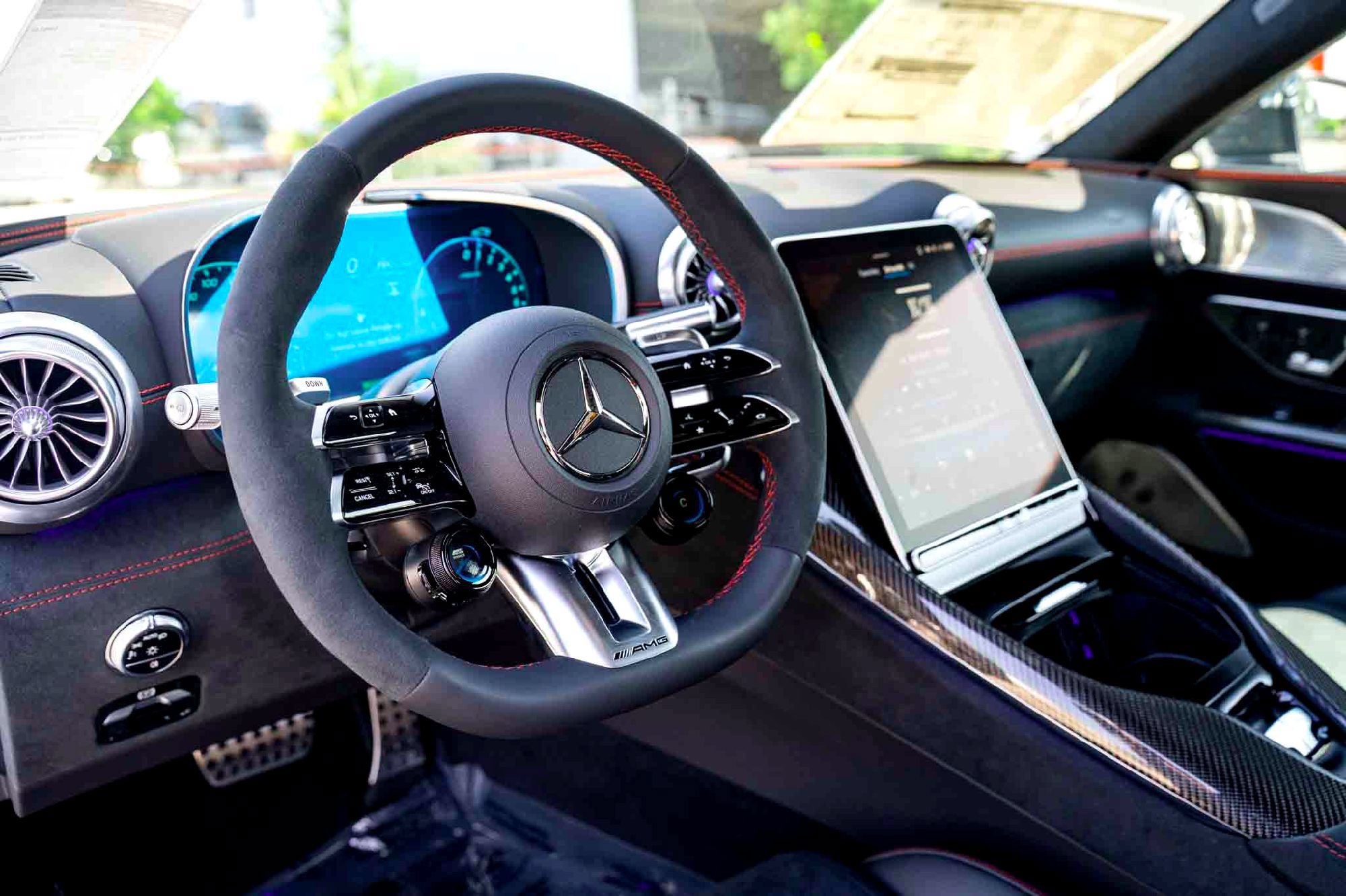 New 2026 Mercedes-Benz SL 63 AMG S e Performance 4MATIC image 11