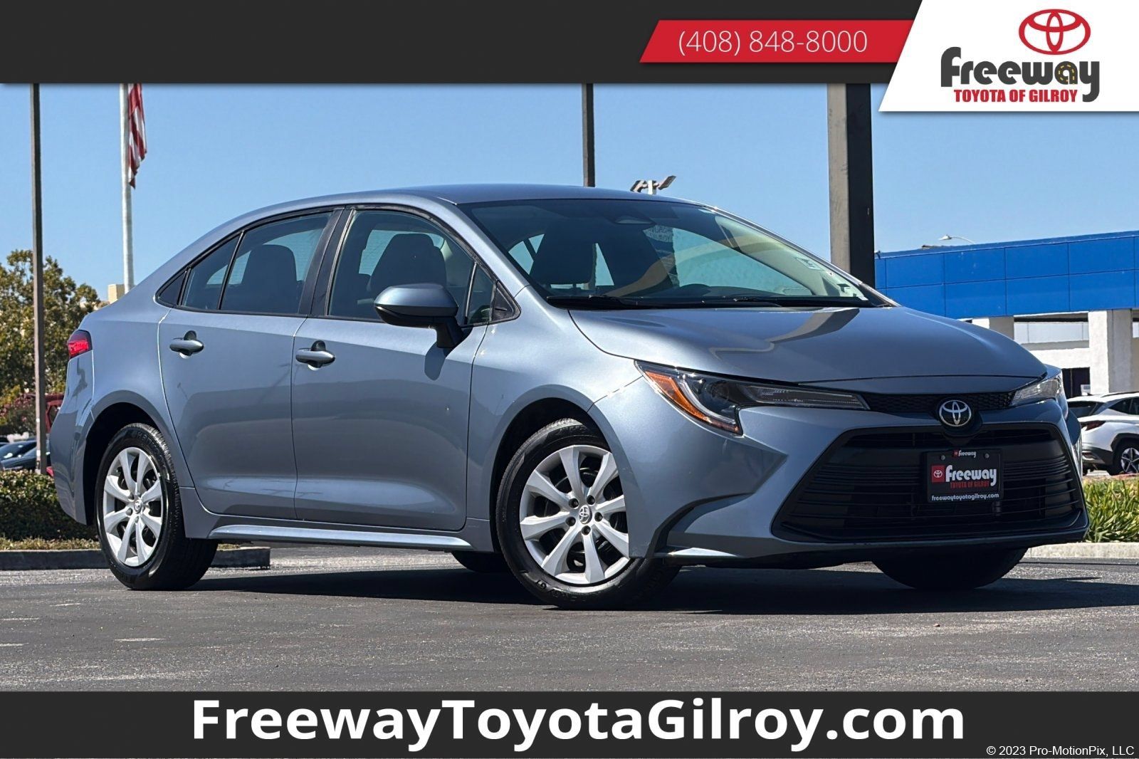 Used 2025 Toyota Corolla LE FWD image 1
