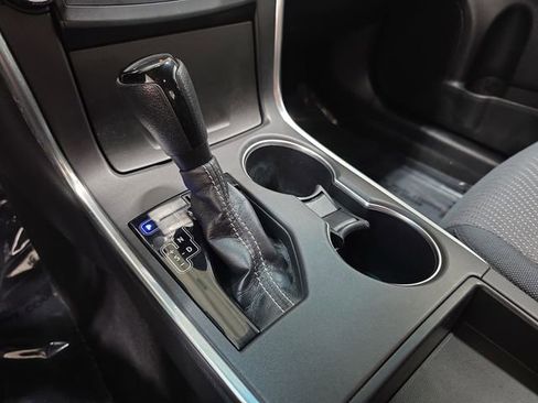 Used 2016 Toyota Camry LE image 23