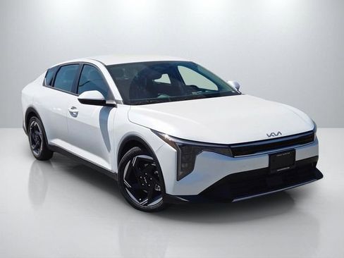 New 2026 Kia K4 EX image 1