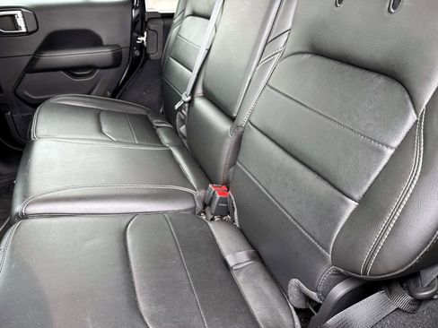 Used 2023 Jeep Wrangler Unlimited Sahara w/ Cold Weather Group image 7