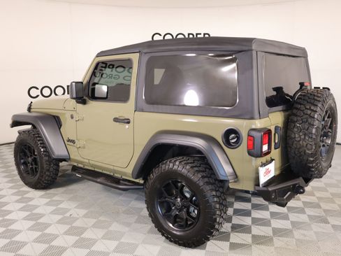 Used 2025 Jeep Wrangler Sport image 20