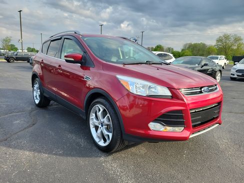 Used 2016 Ford Escape Titanium AWD/4WD image 5