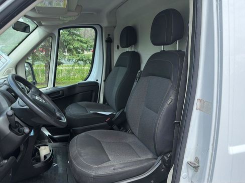 Used 2017 RAM ProMaster 2500 w/ Premium Appearance Group FWD image 13