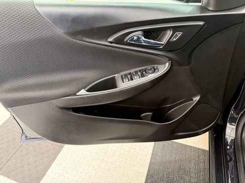 Used 2023 Chevrolet Malibu LT image 13