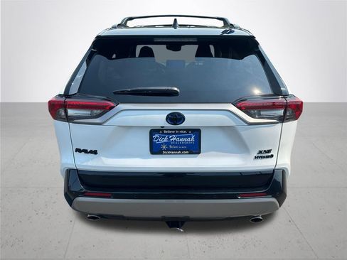Used 2023 Toyota RAV4 XSE AWD/4WD image 9