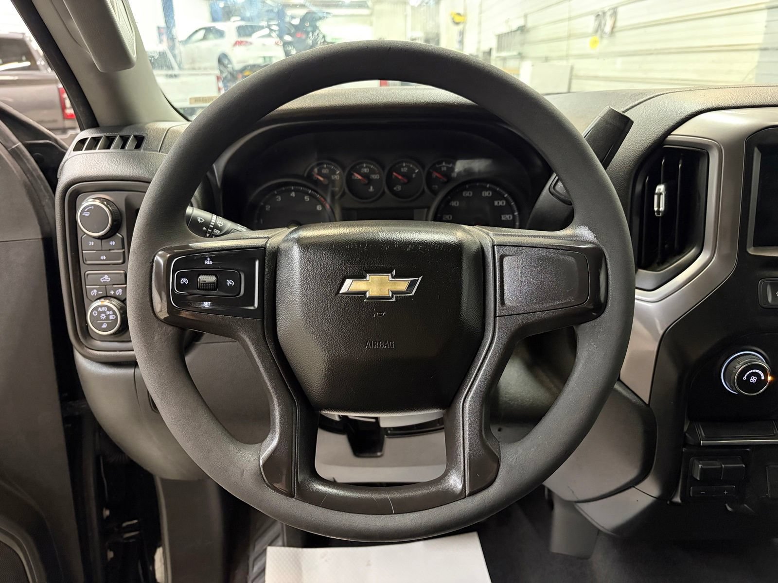 Used 2020 Chevrolet Silverado 2500 Custom w/ Custom Value Package AWD/4WD image 15