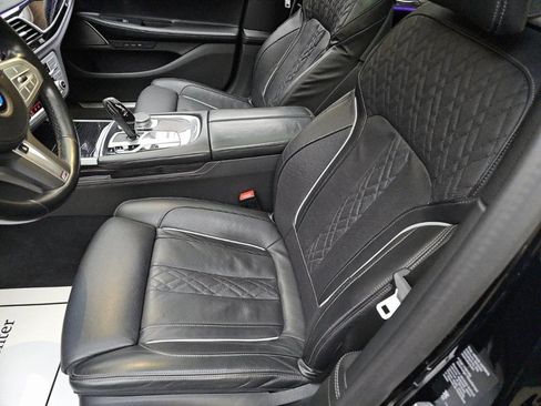 Used 2022 BMW 740i xDrive 740i xDrive M SPORT,NAV,CAM,PA w/ M Sport Package image 6