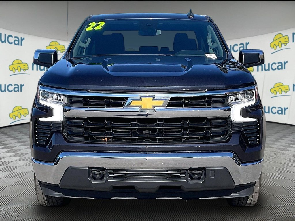 Used 2022 Chevrolet Silverado 1500 LT AWD/4WD image 2