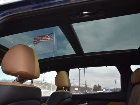 Used 2022 Hyundai Santa Fe Calligraphy w/ Cargo Package image 18