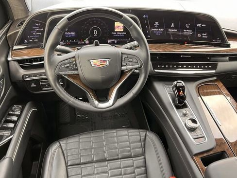 Certified 2024 Cadillac Escalade Sport Platinum image 14