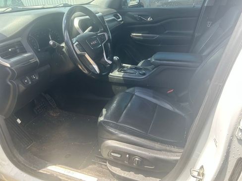 Used 2019 GMC Acadia SLT image 4