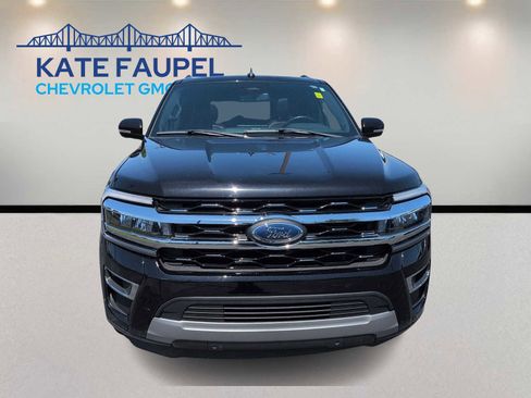 Used 2024 Ford Expedition Max Limited AWD/4WD image 2