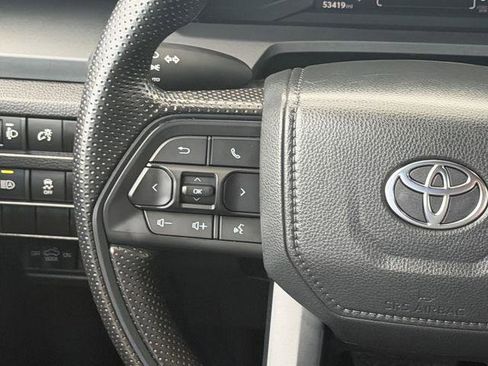 Certified 2024 Toyota Tacoma SR AWD/4WD image 12