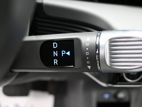 Used 2022 Hyundai Ioniq 5 SE image 21