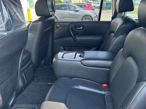 Used 2017 INFINITI QX80 4WD w/ Driver Assistance Package image 5