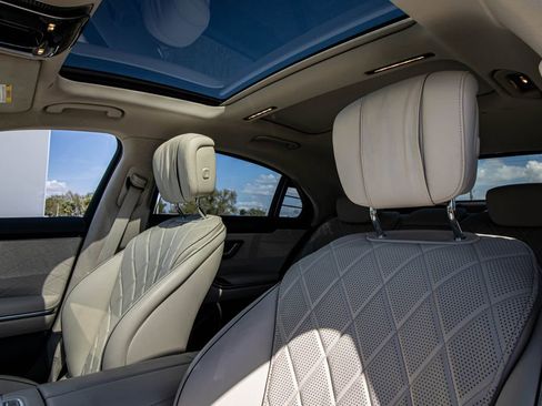 Used 2021 Mercedes-Benz S 580 4MATIC Sedan image 46