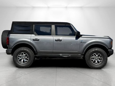 Used 2023 Ford Bronco Black Diamond image 2