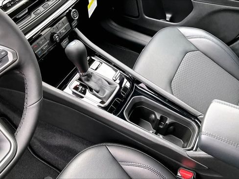 New 2026 Jeep Compass Latitude image 17